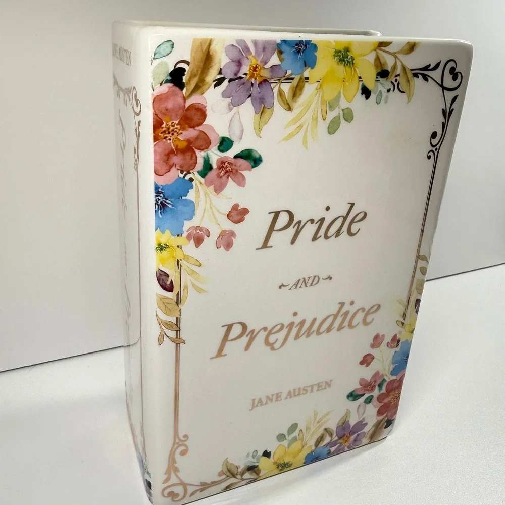 OneDesign Home Pride & Prejudice Jane Austen Ceramic Book Vase Floral White NEW
